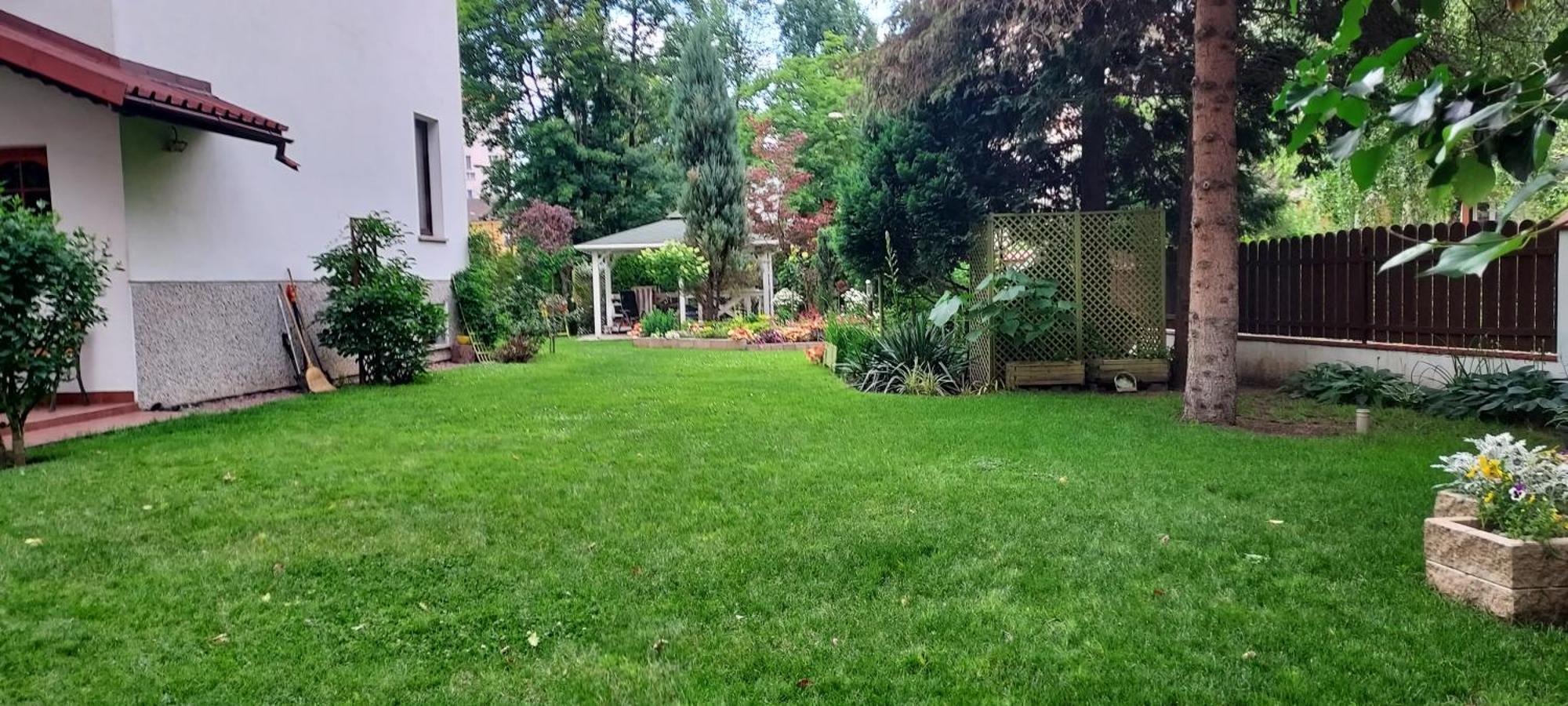 Apartamento Hidden Gem Garden Cracovia Exterior foto